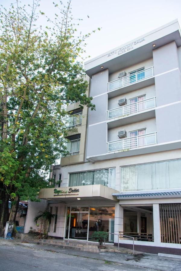 Negrense Suites Bacolod Exterior photo